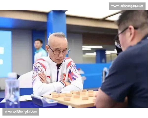 赛场如归家 赖日瑞与少年棋手共守象棋薪火 赛场如归家 赖日瑞与少年棋手共守象棋薪火